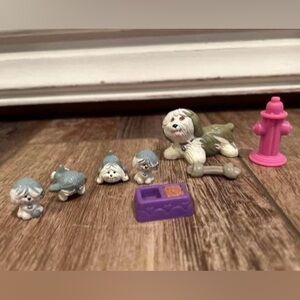 Vintage Littlest Pet Shop Mommy and Baby Puppies